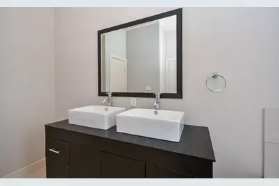 748 W 16th Street #B, Houston, TX 77008 - Photo 22