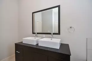 748 W 16th St, Houston, TX 77008 - Photo 22