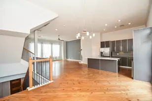 748 W 16th St, Houston, TX 77008 - Photo 8