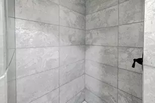 6027 Ledbetter St, Houston, TX 77087 - Photo 16