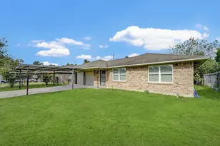 6027 Ledbetter St, Houston, TX 77087 - Photo 2