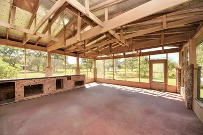 3607 S Main Street, Anahuac, TX 77514 - Photo 18