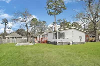 9586 Darkwood Street, Willis, TX 77318 - Photo 2