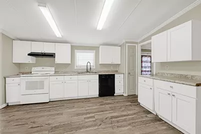 9586 Darkwood Street, Willis, TX 77318 - Photo 12