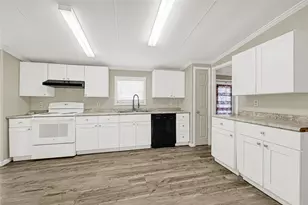 9586 Darkwood St, Willis, TX 77318 - Photo 12