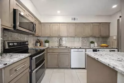470 N Post Oak Lane #470, Houston, TX 77024 - Photo 1