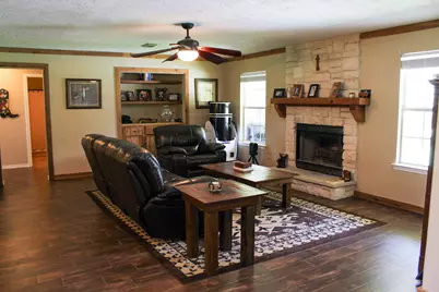 1076 W Branding Iron, Weimar, TX 78962 - Photo 14