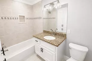 8110 Albacore Dr, Houston, TX 77074 - Photo 8
