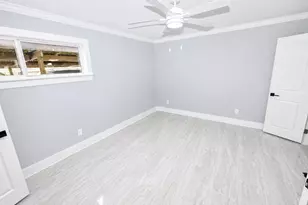 8110 Albacore Dr, Houston, TX 77074 - Photo 6