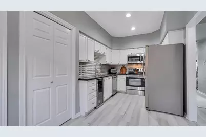 2608 Bering Drive #2608, Houston, TX 77057 - Photo 8