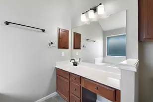 1045 Windmeadows Dr, College Station, TX 77845 - Photo 12