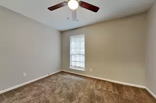 2730 Longleaf Pines Dr, Houston, TX 77339 - Photo 10