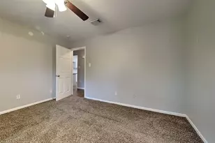 2730 Longleaf Pines Dr, Houston, TX 77339 - Photo 6