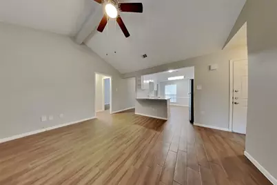 2730 Longleaf Pines Drive, Houston, TX 77339 - Photo 2