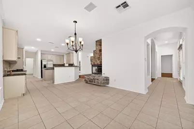 22 Westwinds Circle NE, The Woodlands, TX 77382 - Photo 8