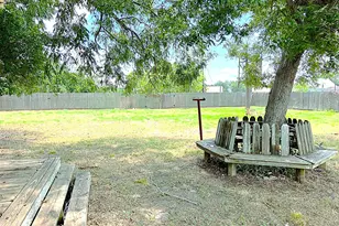 603 N Depot St, Victoria, TX 77901 - Photo 10