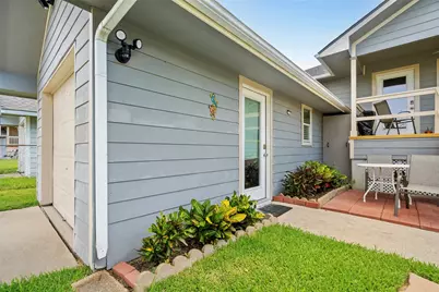 715 31st Street #Rear, Galveston, TX 77550 - Photo 2