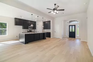 9642 Moss Rose, Willis, TX 77378 - Photo 8