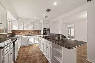 1007 Apache Falls Dr, Katy, TX 77450 - Photo 4