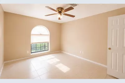 10358 Sageplum Drive, Houston, TX 77089 - Photo 12