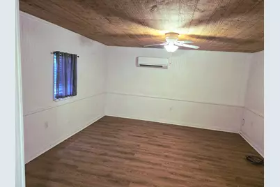 369 E Chestnut Street, Winnie, TX 77665 - Photo 8