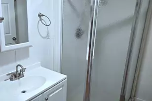 369 E Chestnut St, Winnie, TX 77665 - Photo 10