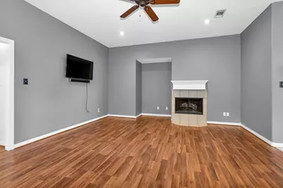 4910 Pleasure Lake Drive, Willis, TX 77318 - Photo 6
