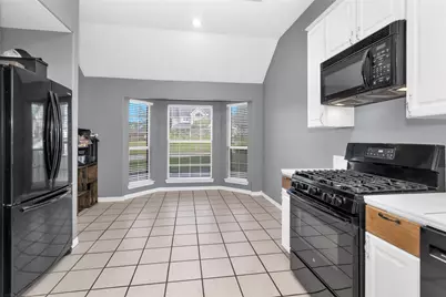 4910 Pleasure Lake Drive, Willis, TX 77318 - Photo 16