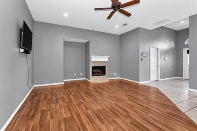 4910 Pleasure Lake Drive, Willis, TX 77318 - Photo 8