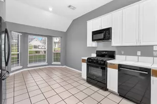 4910 Pleasure Lake Dr, Willis, TX 77318 - Photo 14