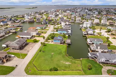 1302 & 1306 Maui Drive, Tiki Island, TX 77554 - Photo 12
