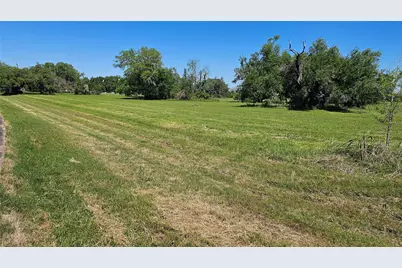 1601 Old Henry Court, Angleton, TX 77515 - Photo 18