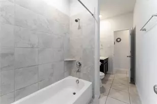 2425 Temple Crag Dr, Rosharon, TX 77583 - Photo 8