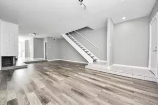 6311 Riverview Way, Houston, TX 77057 - Photo 4