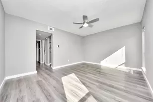 6311 Riverview Way, Houston, TX 77057 - Photo 20