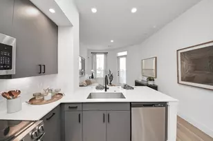 15635 Memorial Dr, Houston, TX 77079 - Photo 10