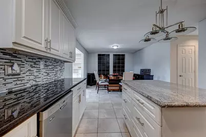 10189 Beekman Place Drive, Houston, TX 77043 - Photo 20