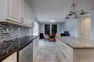 10189 Beekman Pl Dr, Houston, TX 77043 - Photo 20