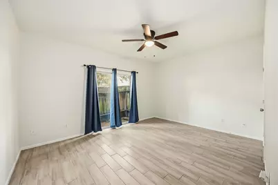 2100 Tanglewilde Street #531, Houston, TX 77063 - Photo 10