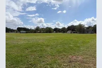 113 Legends Way, El Campo, TX 77437 - Photo 8