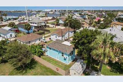 2023 1/2 Hollywood Avenue, Galveston, TX 77551 - Photo 40