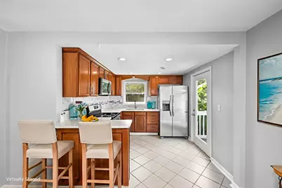 2023 1/2 Hollywood Avenue, Galveston, TX 77551 - Photo 12