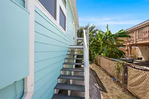 2023 1/2 Hollywood Ave, Galveston, TX 77551 - Photo 28