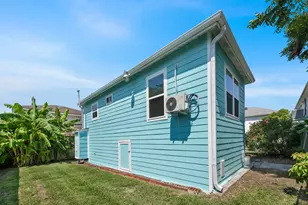 2023 1/2 Hollywood Ave, Galveston, TX 77551 - Photo 30