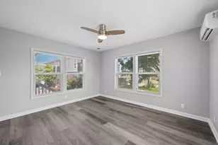 2023 1/2 Hollywood Ave, Galveston, TX 77551 - Photo 24