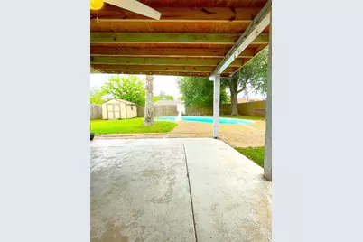 128 Houston Street, Angleton, TX 77515 - Photo 10