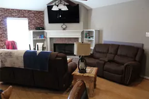 1709 Woodway Cir, Dickinson, TX 77539 - Photo 8