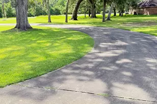 1410 S Dance Dr, West Columbia, TX 77486 - Photo 6