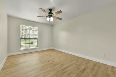 839 Quiet Spring Ln, Houston, TX 77062 - Photo 18