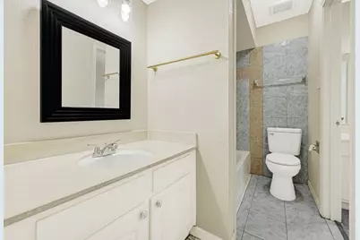 14333 Memorial Drive #99, Houston, TX 77079 - Photo 18